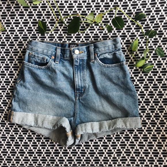 Urban Outfitters Pants - Urban Outfitters Mom High Rise Jean Shorts